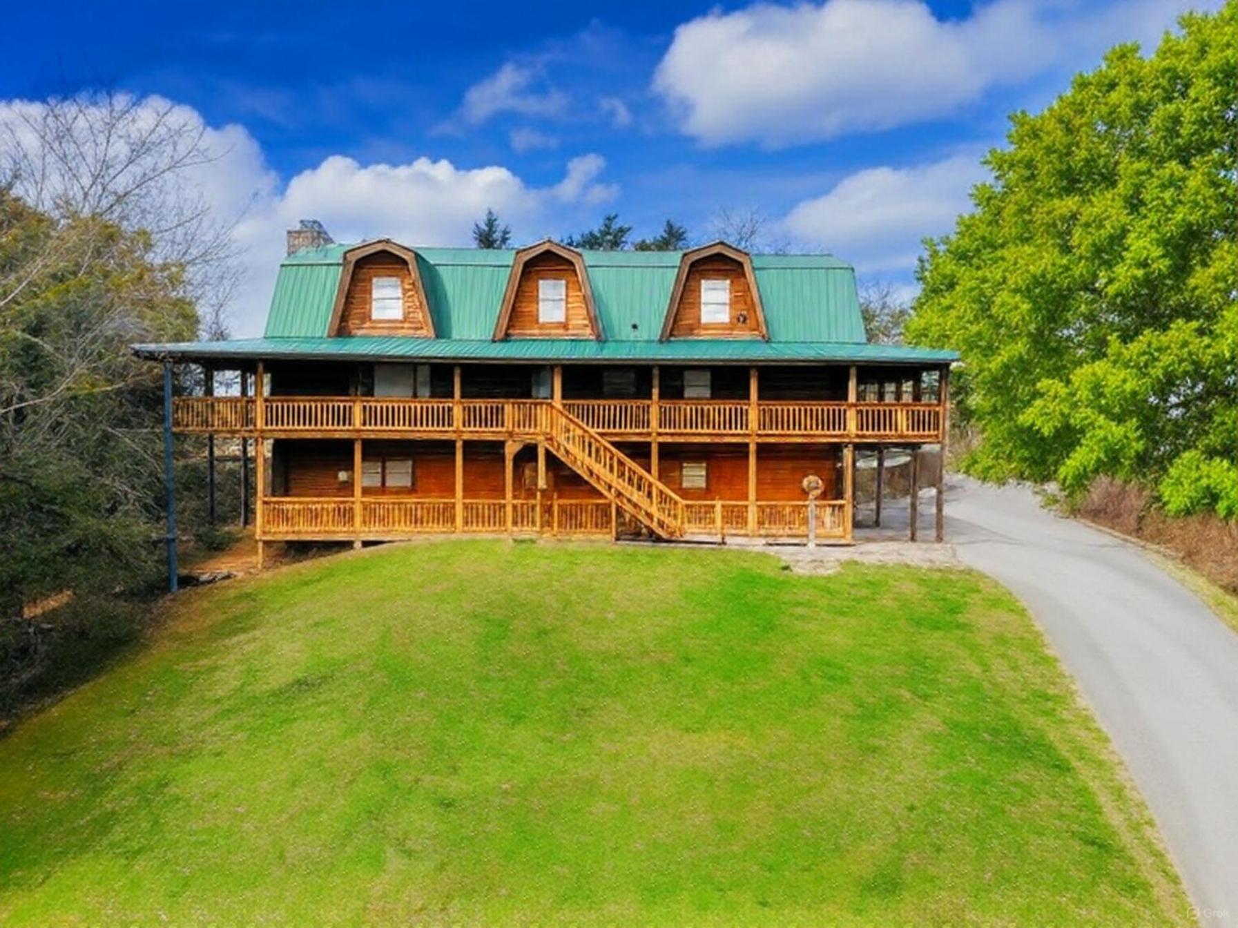 Smoky Bear Lodge With Guest House, Hot Tub, 1089 Free Tickets Each Paid Day, Dollywood And More Sevierville Exterior photo